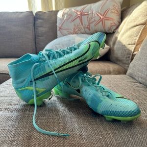 Nike Superfly 8 Elite FG Mercurial Soccer Cleats